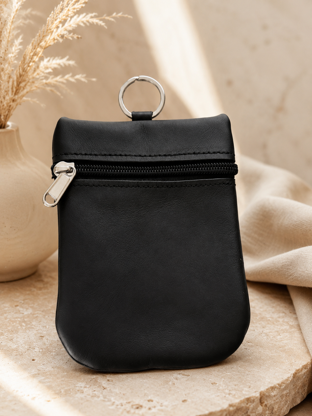 Handmade Genuine Leather
Detachable Wallet - Black